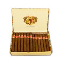 Lot 60 - Romeo y Julieta Petit Coronas