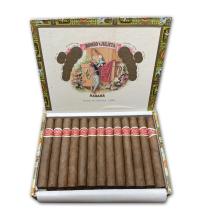 Lot 65 - Romeo y Julieta Sport Largos