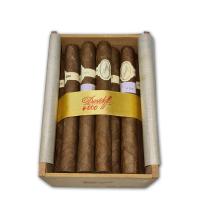 Lot 760 - Davidoff 4000