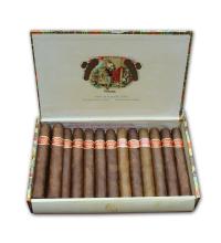 Lot 96 - Romeo y Julieta Petit Coronas