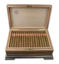 Lot 253 - La Corona Extra Largas