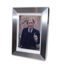 VIN2204 - Davidoff Signed photograph -