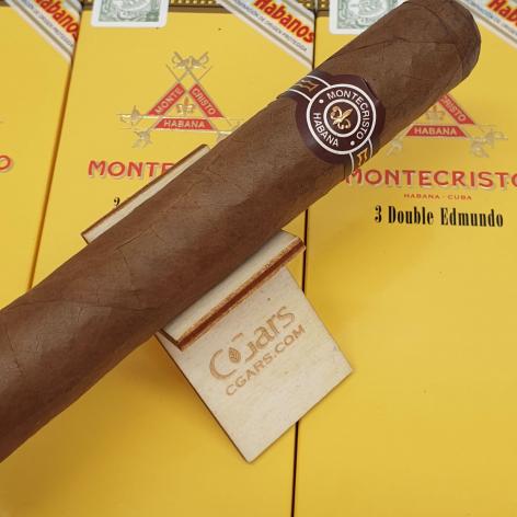 Lot 100 - Montecristo Double Edmundo 
