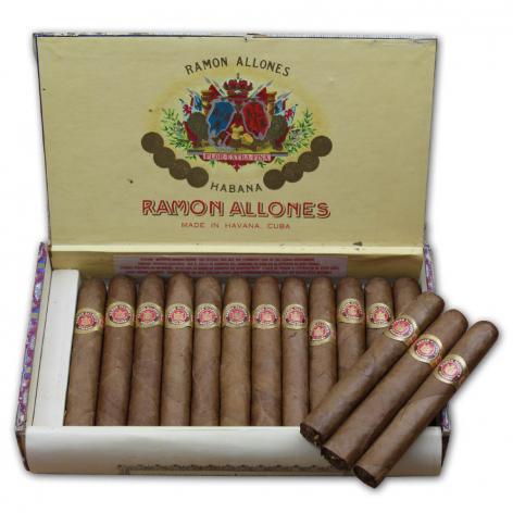 Lot 101 - Ramon Allones Small Club Coronas