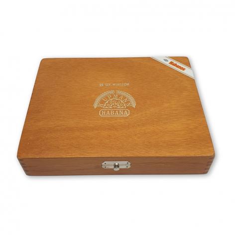 Lot 102 - H. Upmann Sir Winston