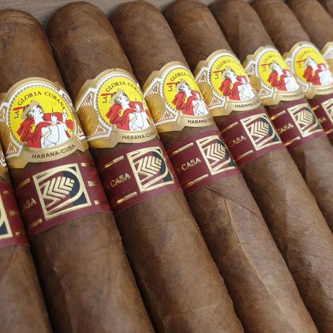 Lot 103 - La Gloria Cubana Inmensos