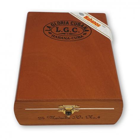 Lot 104 - La Gloria Cubana Medaille d'Or No.4