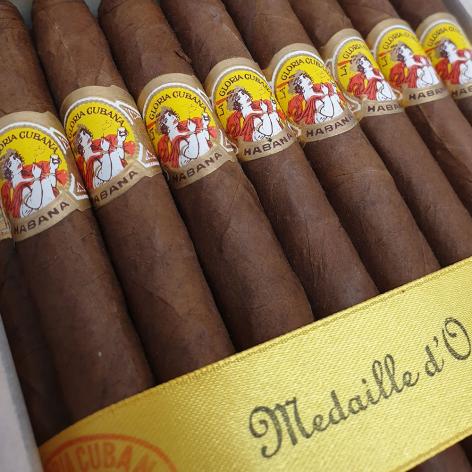 Lot 104 - La Gloria Cubana Medaille d'Or No.4