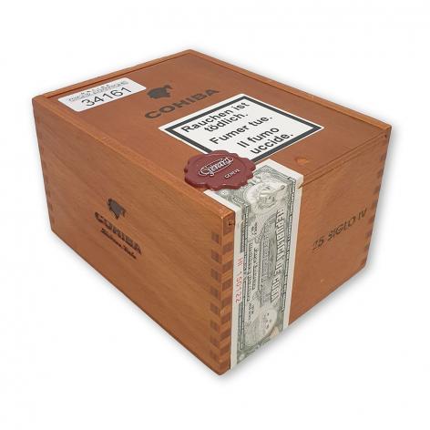 Lot 104 - Cohiba Siglo IV