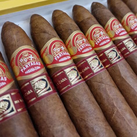 Lot 104 - Partagas Salomones