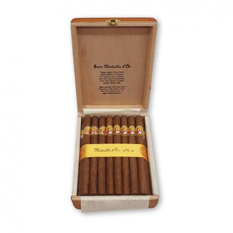 Lot 105 - La Gloria Cubana Medaille d'Or No.4
