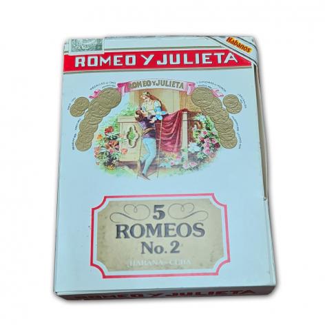 Lot 106 - Romeo y Julieta Tubed no.2