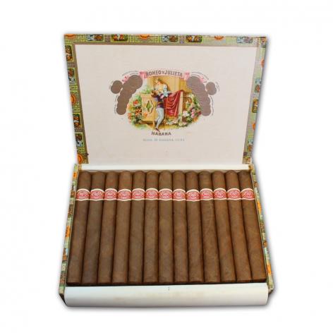 Lot 107 - Romeo y Julieta Coronas