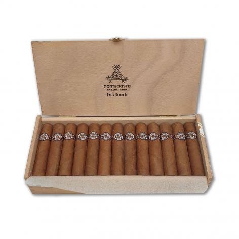 Lot 109 - Montecristo Petit Edmundo