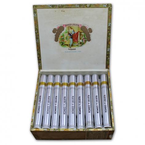 Lot 109 - Romeo y Julieta Churchills