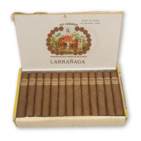 Lot 10 - Por Larranaga Small Coronas 