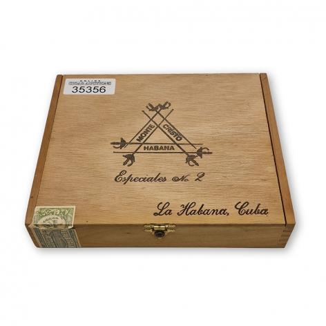 Lot 10 - Montecristo Especiales No.2