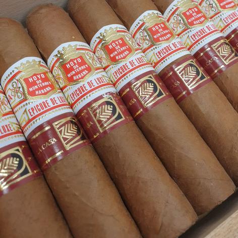 Lot 110 - Hoyo de Monterrey Epicure de Luxe