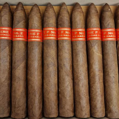 Lot 112 - Partagas Serie P.No 2