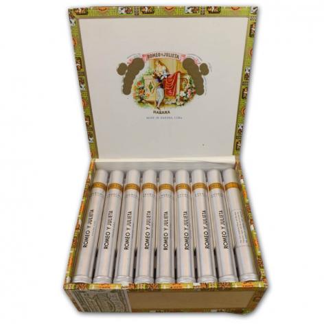 Lot 112 - Romeo y Julieta Churchills