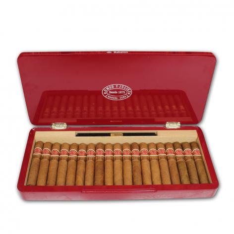 Lot 113 - Romeo y Julieta Short Churchills