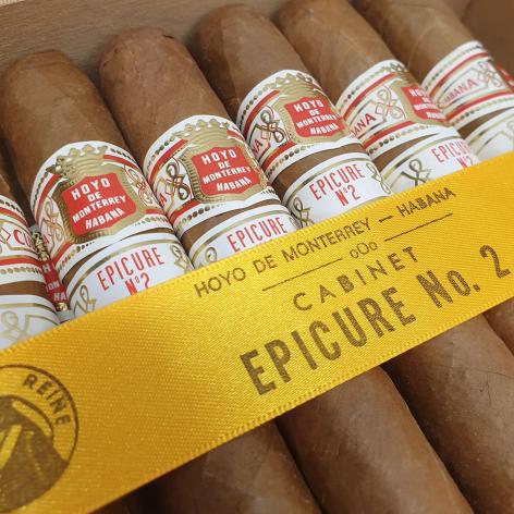 Lot 113 - Hoyo de Monterrey Epicure No. 2