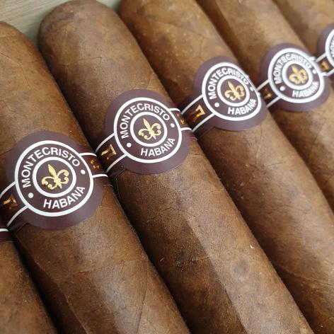 Lot 113 - Montecristo Edmundo