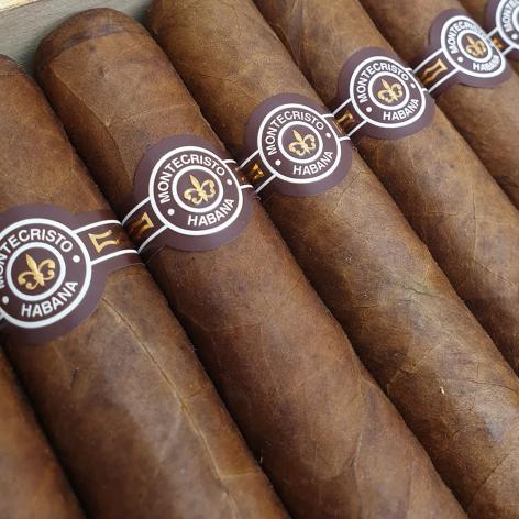 Lot 114 - Montecristo Edmundo
