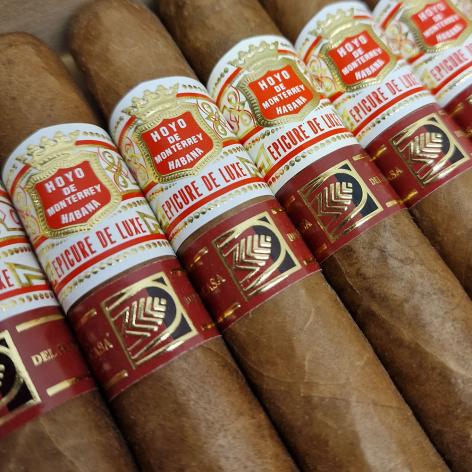 Lot 114 - Hoyo de Monterrey Epicure de Luxe