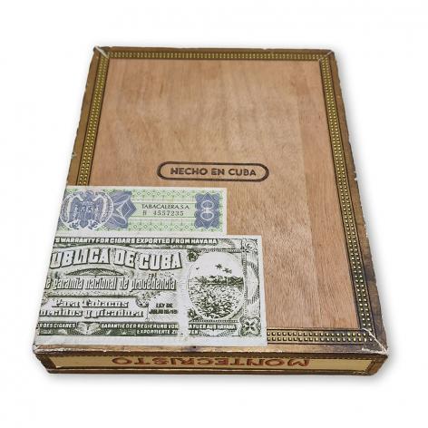 Lot 114 - Montecristo Tubos 