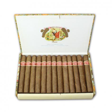 Lot 115 - Romeo y Julieta Petit Coronas