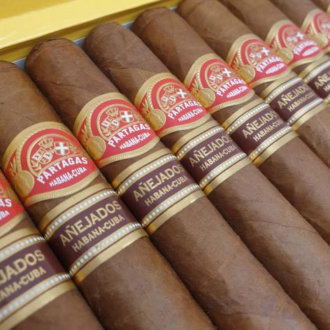 Lot 116 - Partagas Coronas Gordas Anejados