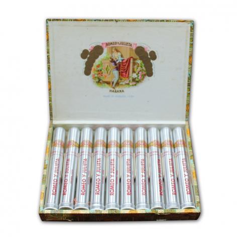 Lot 117 - Romeo y Julieta No.1 tubed