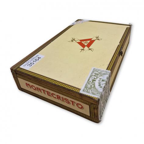 Lot 117 - Montecristo Tubos 