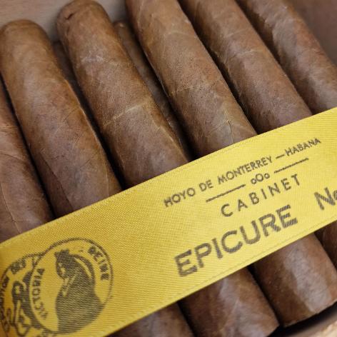 Lot 118 - Hoyo de Monterrey Epicure No. 2