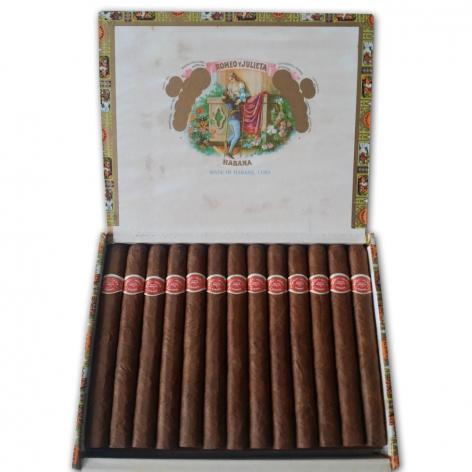 Lot 118 - Romeo y Julieta Coronas Grandes