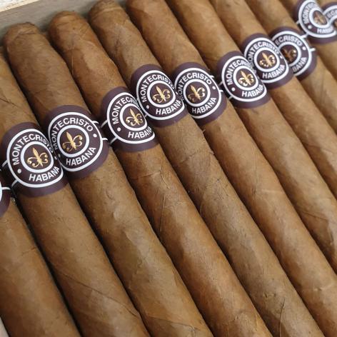 Lot 119 - Montecristo Joyitas