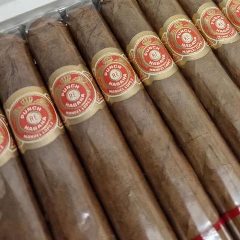 Lot 119 - Punch Exquisitos