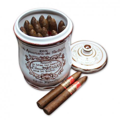 Lot 11 - Partagas Serie P no.2 Jar