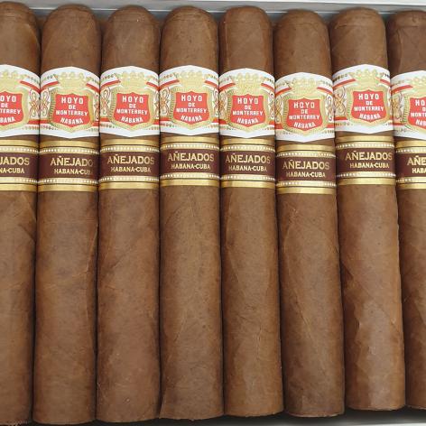 Lot 120 - Hoyo de Monterrey Hermosos No. 4 Anejados