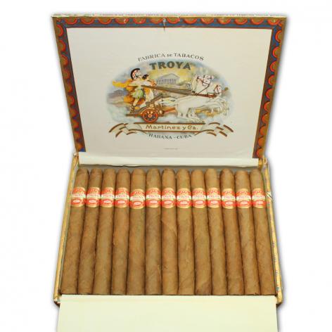 Lot 121 - Troya Universales