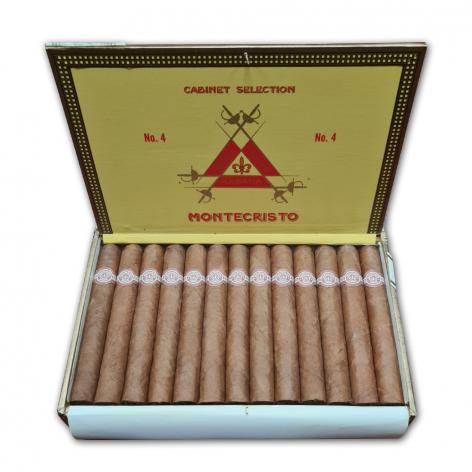 Lot 121 - Montecristo  No.4