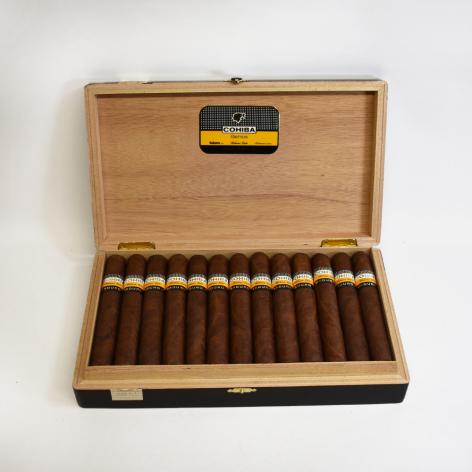 Lot 121 - Cohiba Maduro 5 Genios