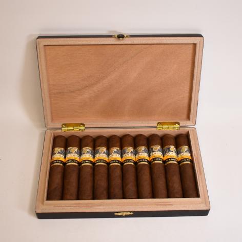 Lot 122 - Cohiba Maduro 5 Magicos