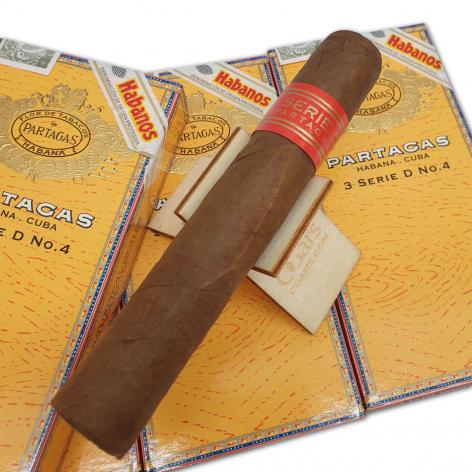 Lot 122 - Partagas Serie D No.4 
