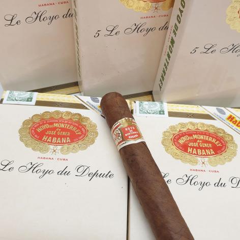 Lot 122 - Hoyo de Monterrey Le Hoyo de Depute
