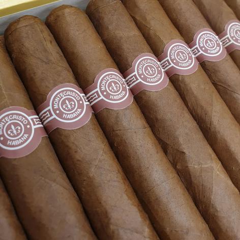 Lot 122 - Montecristo No. 1