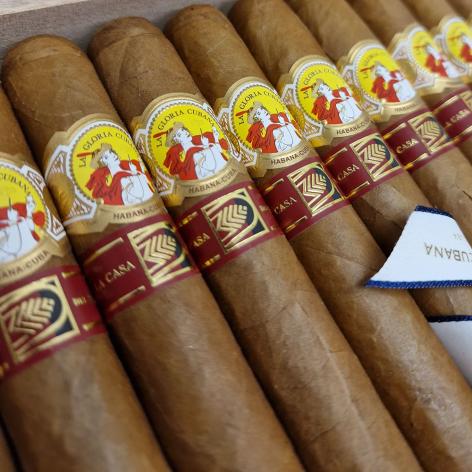 Lot 122 - La Gloria Cubana Glorias