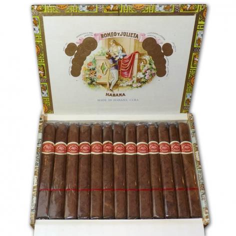 Lot 122 - Romeo y Julieta Panatelas