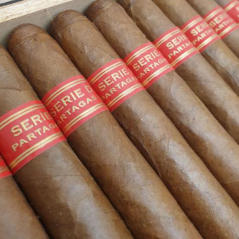 Lot 124 - Partagas Serie D No.4 